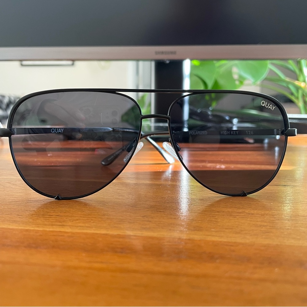 Quay High Key polarized sunglasses in black